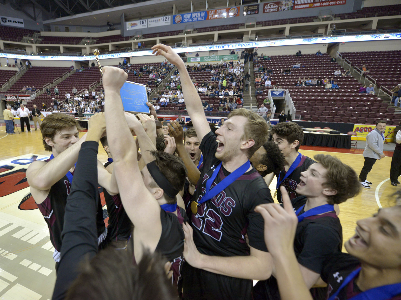 Lancaster Country Day vs Halifax-D3 1A Boys Championships